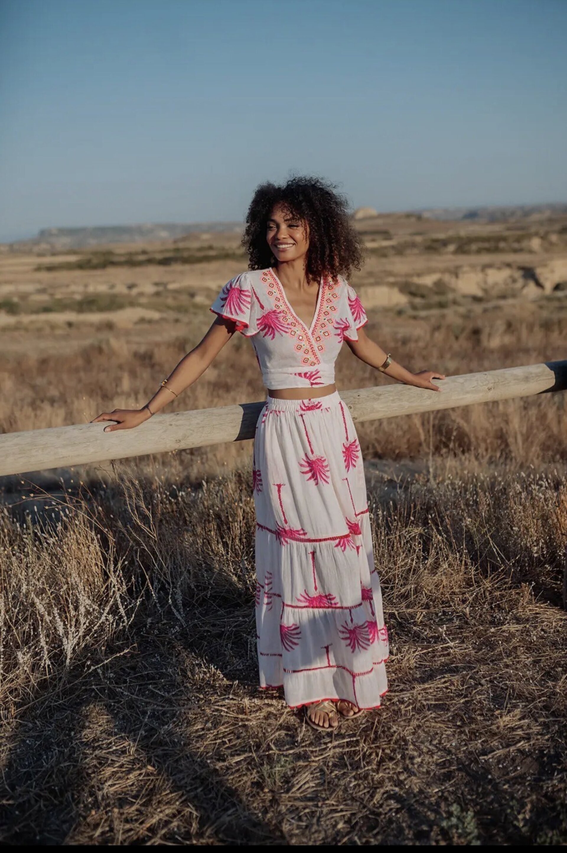 Conjunto Largo Bordado Blanco Rosa - 2